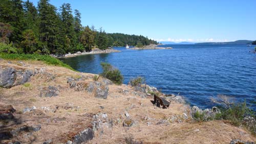 Scenic Gulf Island photo