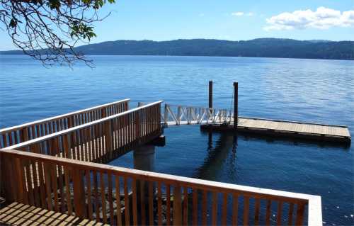 Scenic Gulf Island photo
